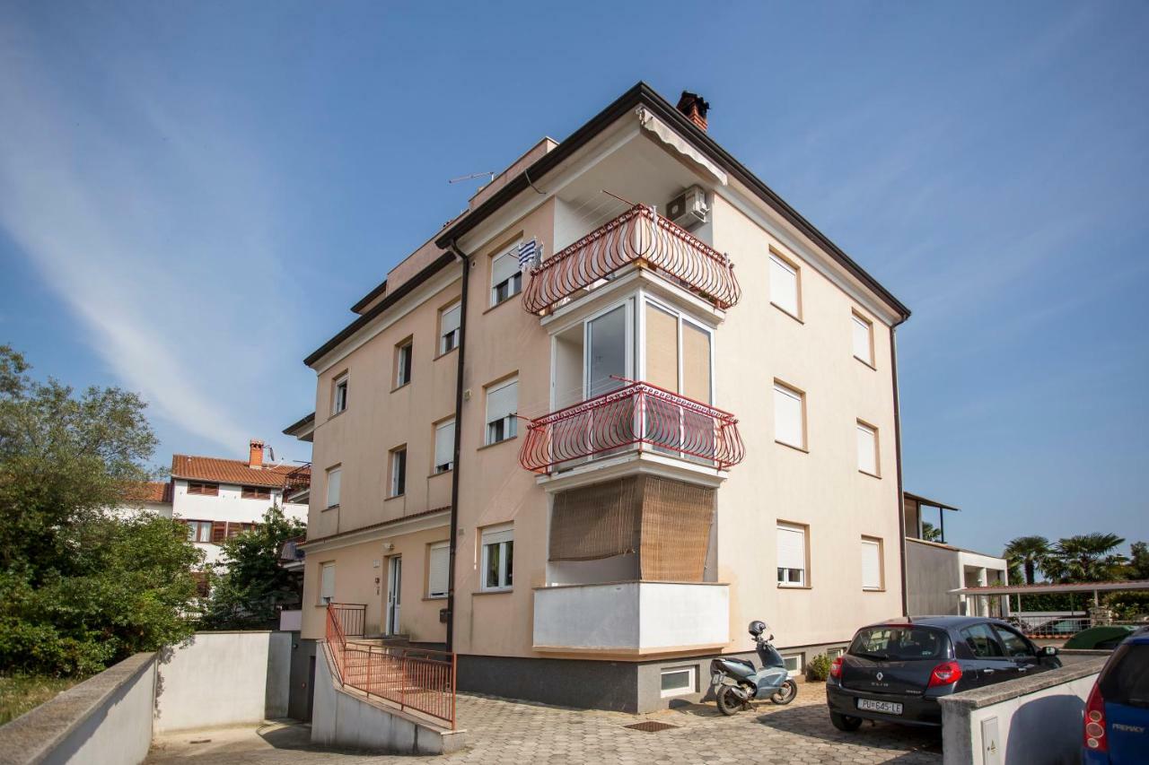 Apartment Beba Ровинь Экстерьер фото