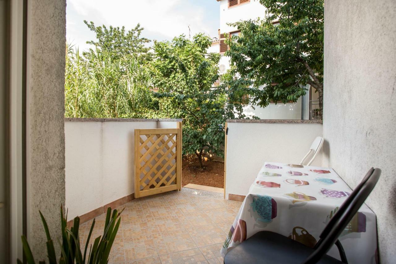 Apartment Beba Ровинь Экстерьер фото